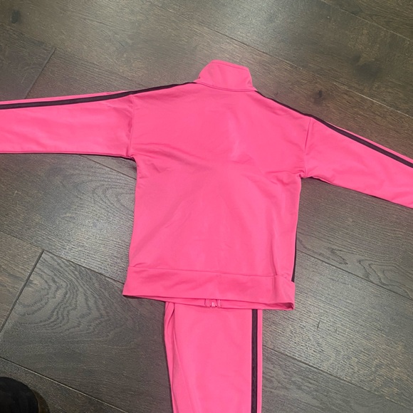 Adidas Hot Pink Track Suit - Jacket and Pants - with Black Accents, Size 5T - Picture 11 of 12